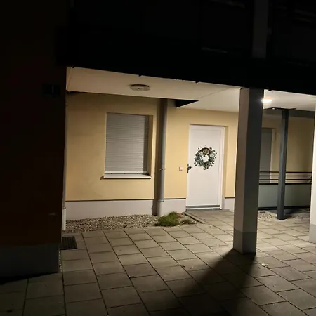 Garten-wohnung Naehe Messe Und Flueghafen Muenchen דירה *